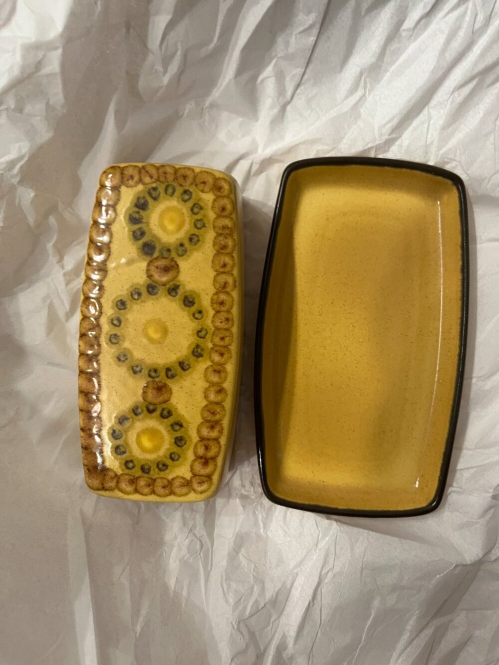 LIST AFTER AUCTION Vintage Franciscan Honeycomb Covered Butter Dish England